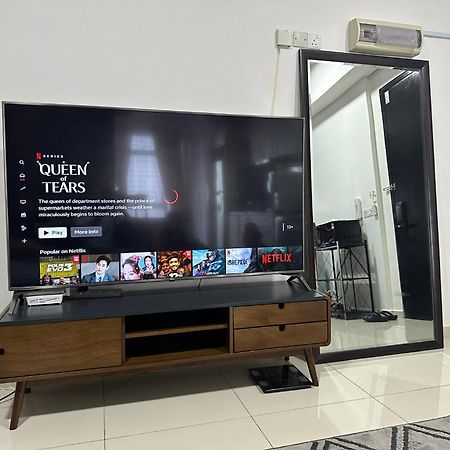 Kyra Homestay Centrus Soho Cyberjaya *Wifi And Pool* Екстер'єр фото